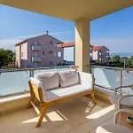 Apartment Stunning In With Wifi Malinska