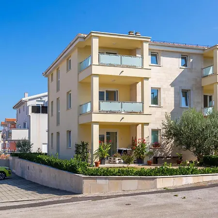 Stunning In With Wifi Apartment *