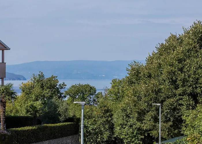 Awesome In With House Sea View * Malinska