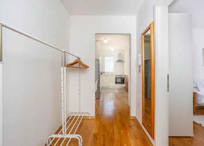 Apartmán Awesome In With House Sea View Malinska
